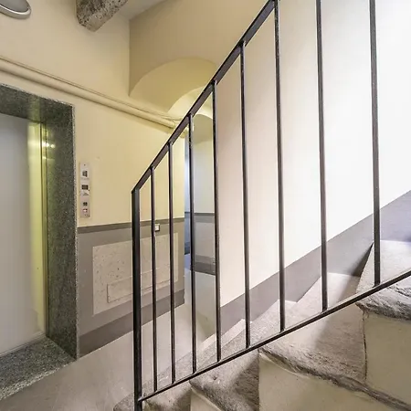 Via 5 Giornate 13 - Côme
